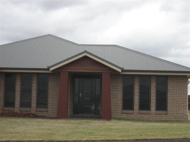 73 Whitman Street, Westbrook QLD 4350