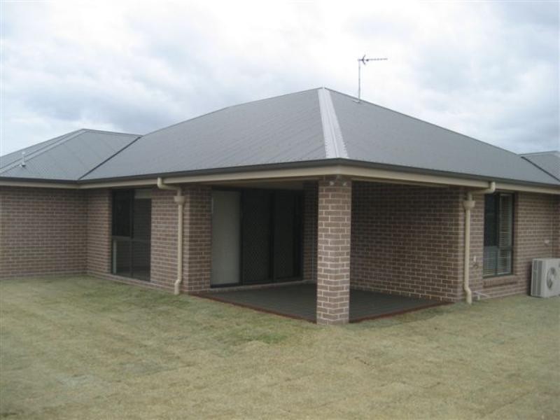 73 Whitman Street, Westbrook QLD 4350