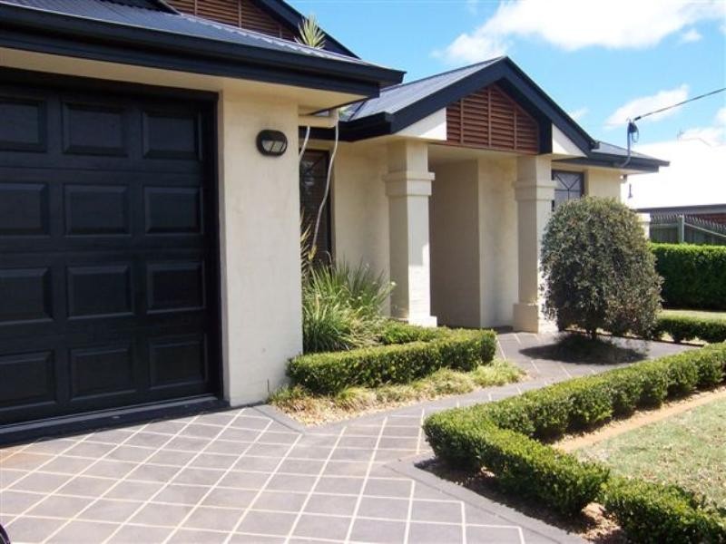 407 West Street, Darling Heights QLD 4350