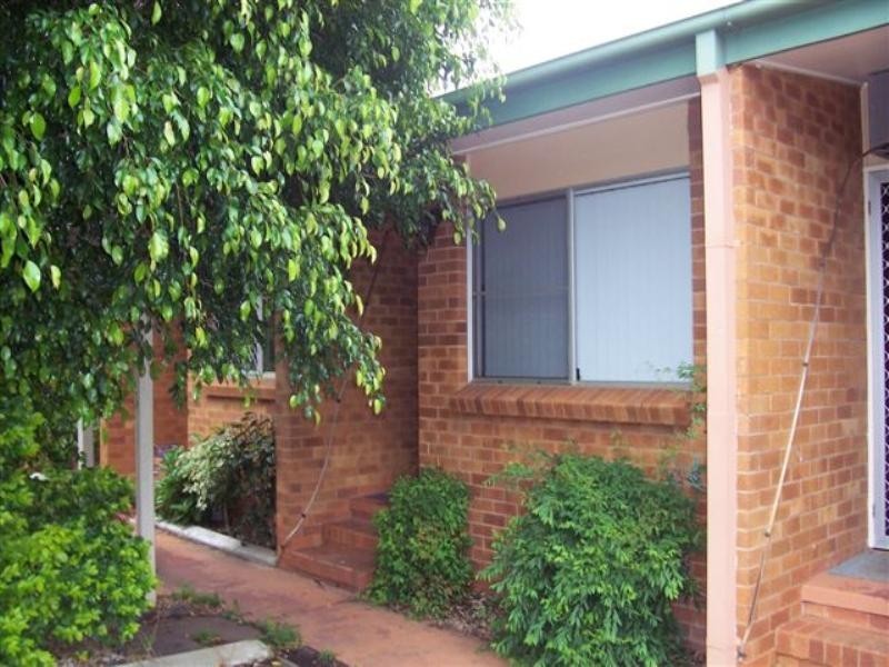3/2 Long Street, Rangeville QLD 4350