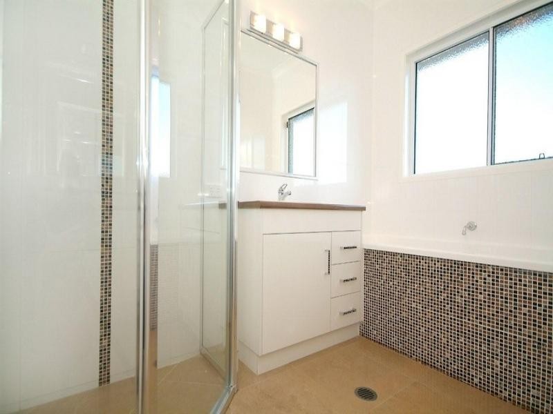 9 Fallon Drive, Middle Ridge QLD 4350