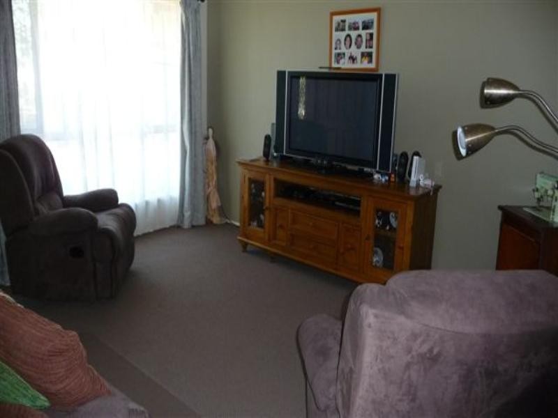 7 Satinwood Court, Glenvale QLD 4350