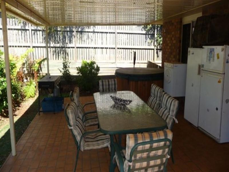 7 Satinwood Court, Glenvale QLD 4350