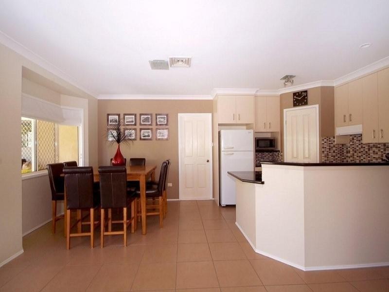 612 Hume Street, Middle Ridge QLD 4350