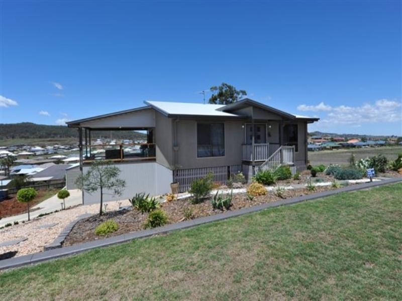 24 Edwin Street, Westbrook QLD 4350