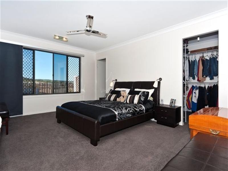 24 Edwin Street, Westbrook QLD 4350