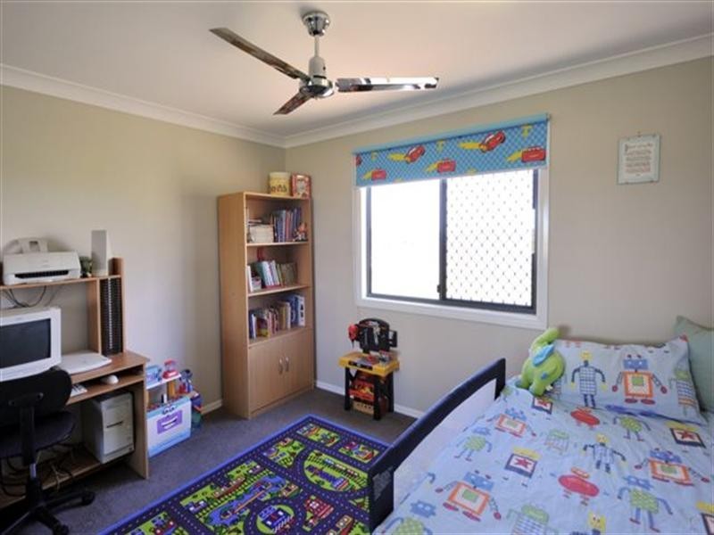 24 Edwin Street, Westbrook QLD 4350