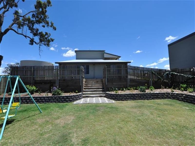 24 Edwin Street, Westbrook QLD 4350