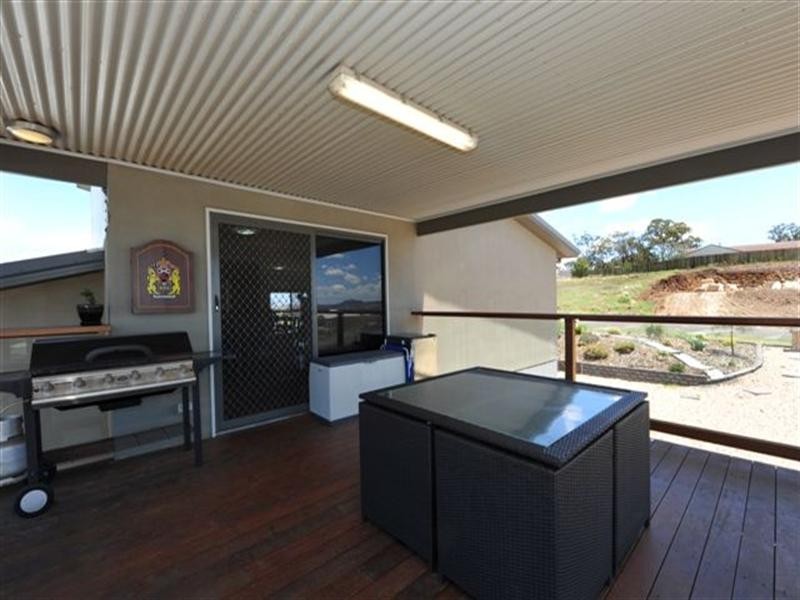 24 Edwin Street, Westbrook QLD 4350