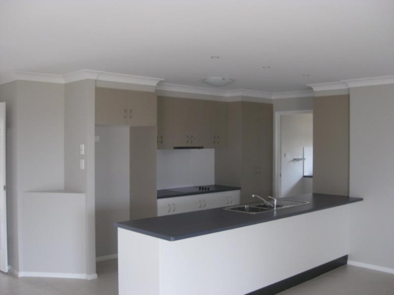 9 Koel Crescent, Highfields QLD 4352