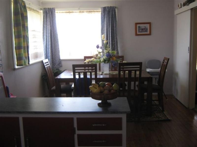 11 Skehan Street, Centenary Heights QLD 4350