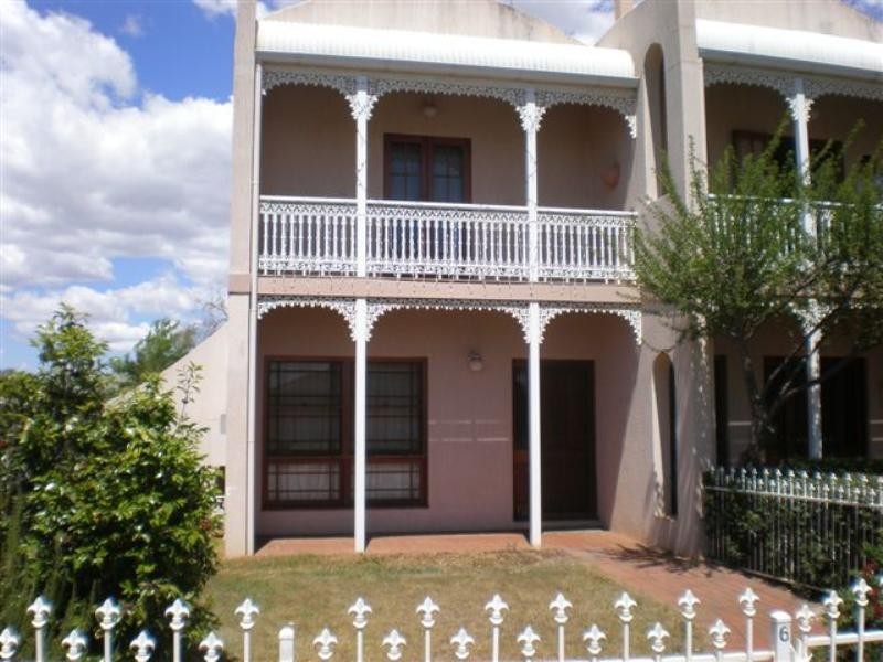 1/6 Gabrielle Street, Kearneys Spring QLD 4350