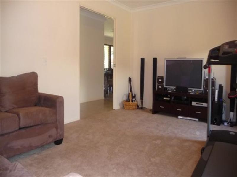 16 Beardsworth Court, Middle Ridge QLD 4350