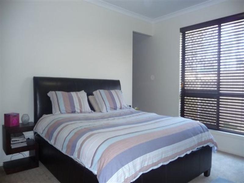 16 Beardsworth Court, Middle Ridge QLD 4350