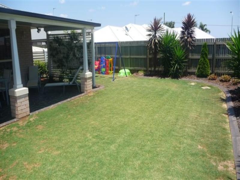 42 Calypso Street, Middle Ridge QLD 4350