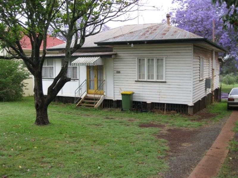 198B West Street, South Toowoomba QLD 4350