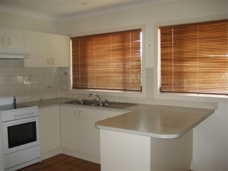 9 Leawarra Street, Wilsonton QLD 4350