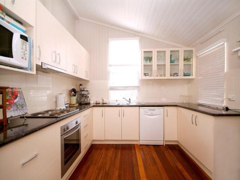 294 Hume Street, Centenary Heights QLD 4350