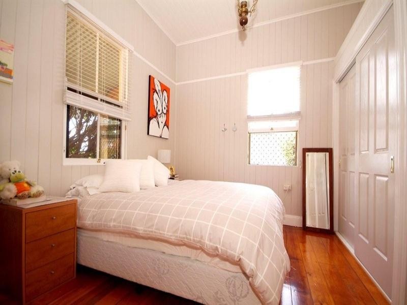 294 Hume Street, Centenary Heights QLD 4350