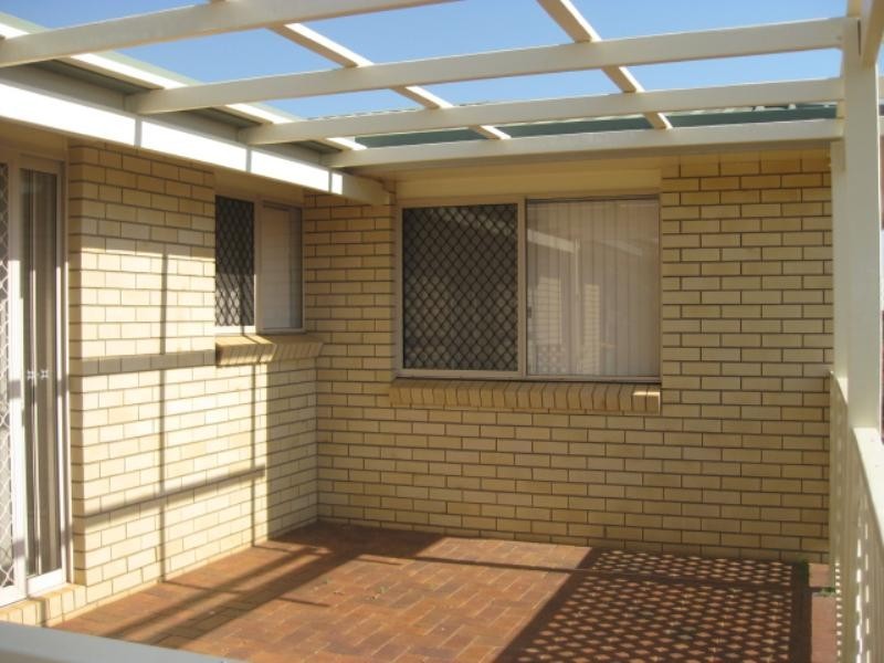 2 Donna Court, Kearneys Spring QLD 4350
