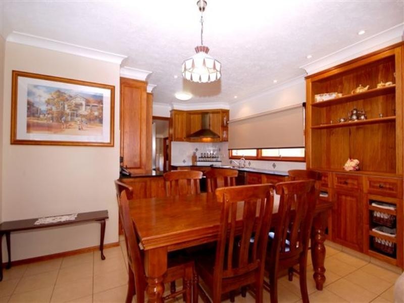 27 Skehan Street, Centenary Heights QLD 4350