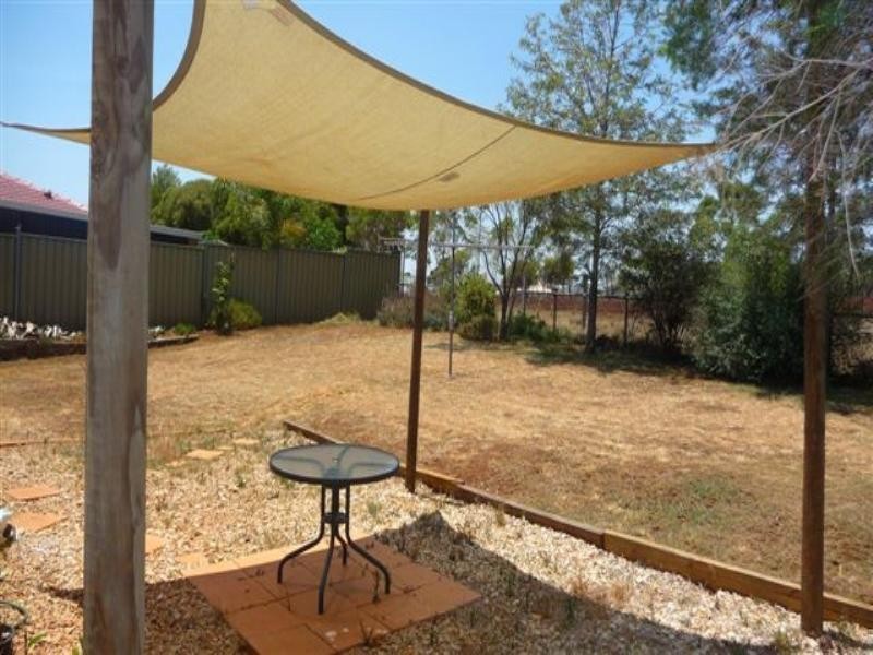 15 Melita Crescent, Wilsonton Heights QLD 4350