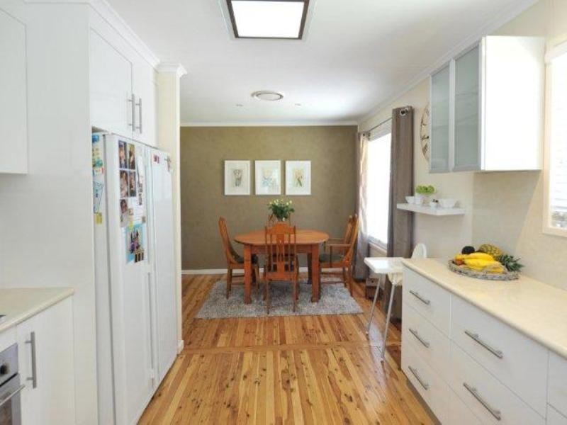 1 Curzon Street, Mount Lofty QLD 4350