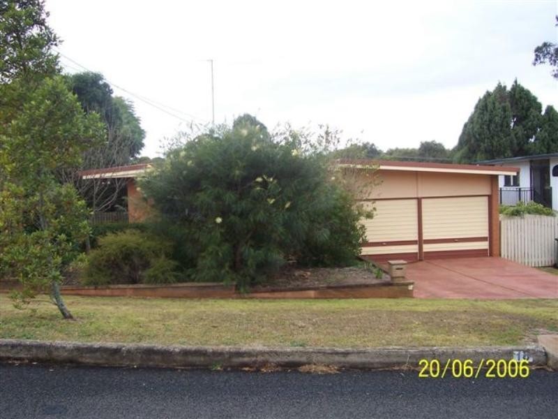 16 Hazzard Street, Centenary Heights QLD 4350