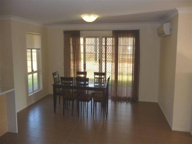 16 Honeyeater Drive, Highfields QLD 4352