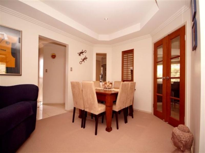 16 Banksdale Drive, Middle Ridge QLD 4350