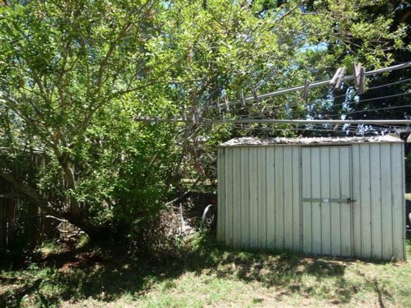 27 Kenilworth Street, North Toowoomba QLD 4350