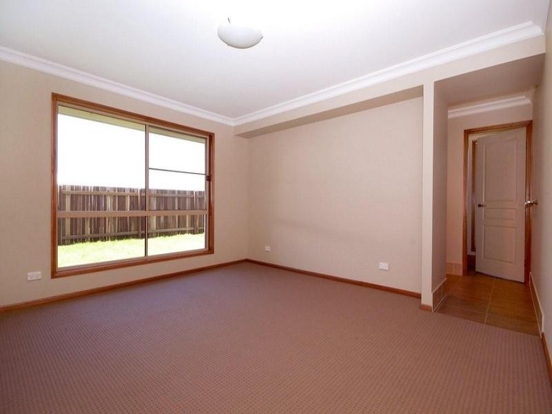 22 Pugh Street, Middle Ridge QLD 4350