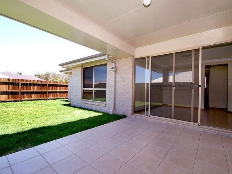 22 Pugh Street, Middle Ridge QLD 4350