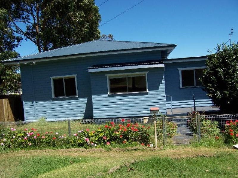 1 Milner Street, Centenary Heights QLD 4350