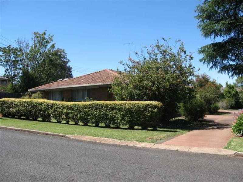 2/8 Mina Street, Rangeville QLD 4350