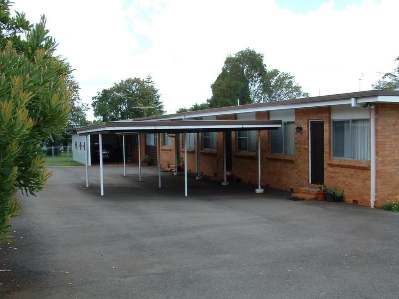 2/10 Long Street, Rangeville QLD 4350