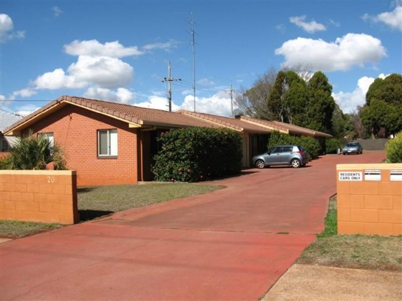 2/26 Ascot Street, Toowoomba QLD 4350
