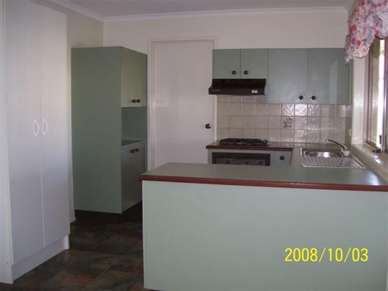 2 Satinwood Crescent, Glenvale QLD 4350