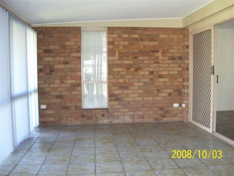 2 Satinwood Crescent, Glenvale QLD 4350