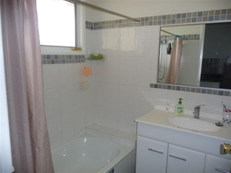 34 Blue Gum Drive, Newtown QLD 4350