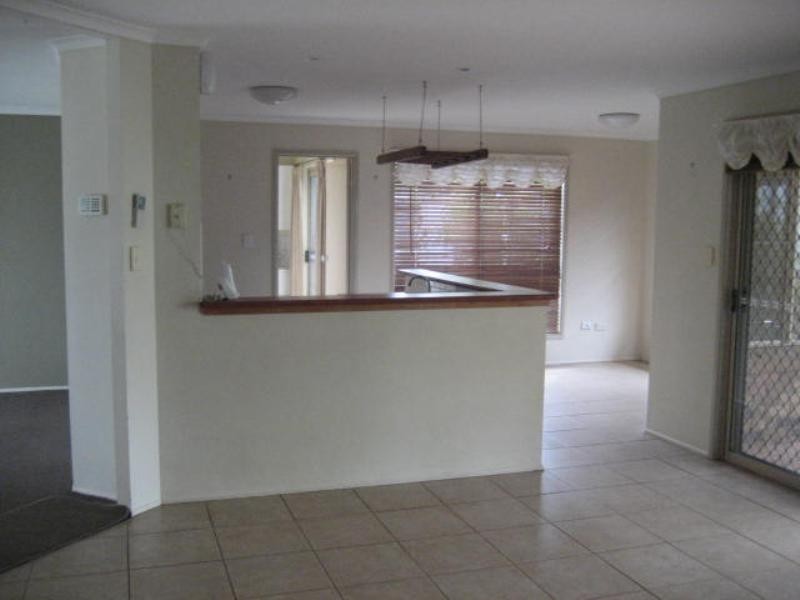 7 Satinwood Court, Glenvale QLD 4350