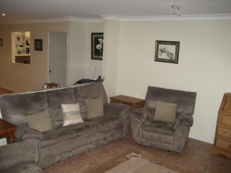 28 Menzies Street, Middle Ridge QLD 4350