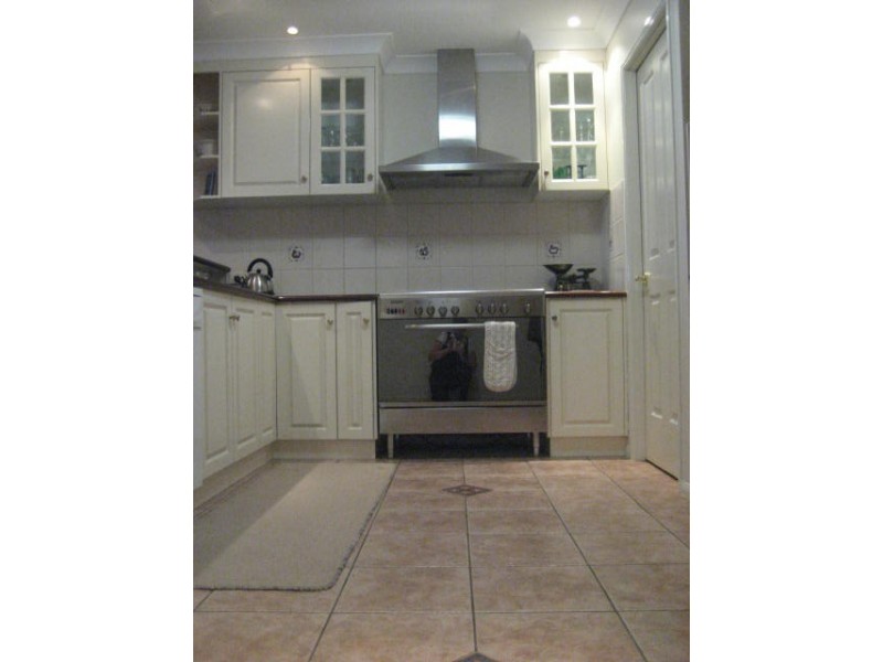 28 Menzies Street, Middle Ridge QLD 4350