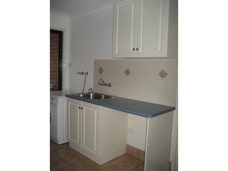 28 Menzies Street, Middle Ridge QLD 4350