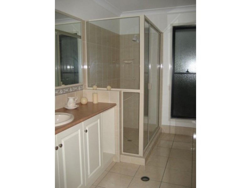 28 Menzies Street, Middle Ridge QLD 4350