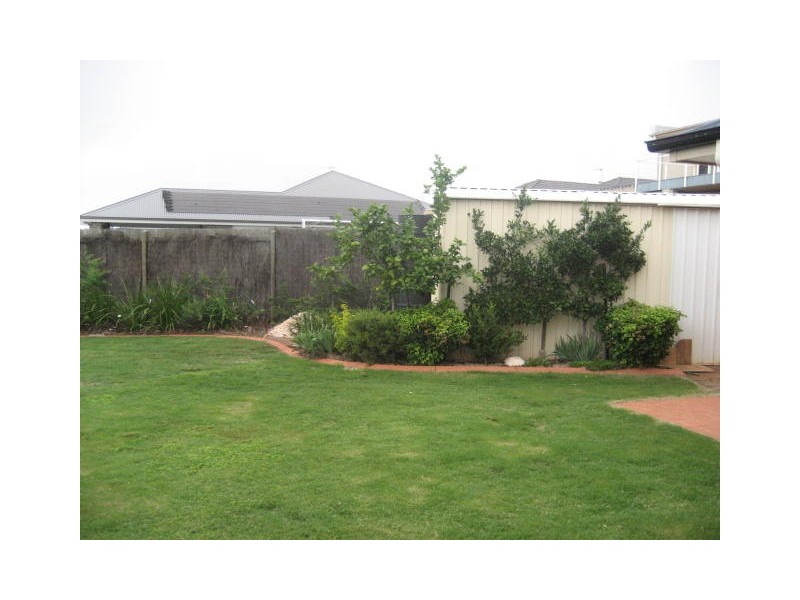 28 Menzies Street, Middle Ridge QLD 4350