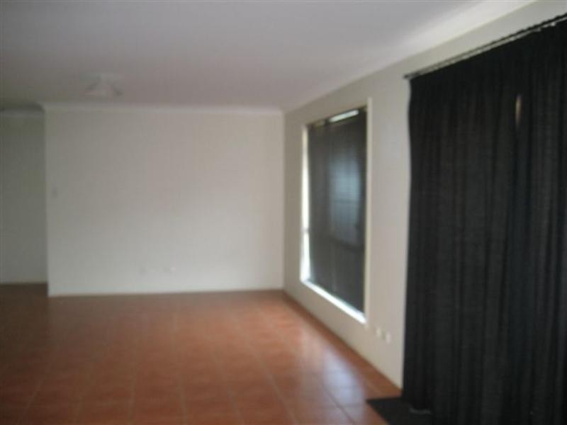 777 Greenwattle Street, Harristown QLD 4350