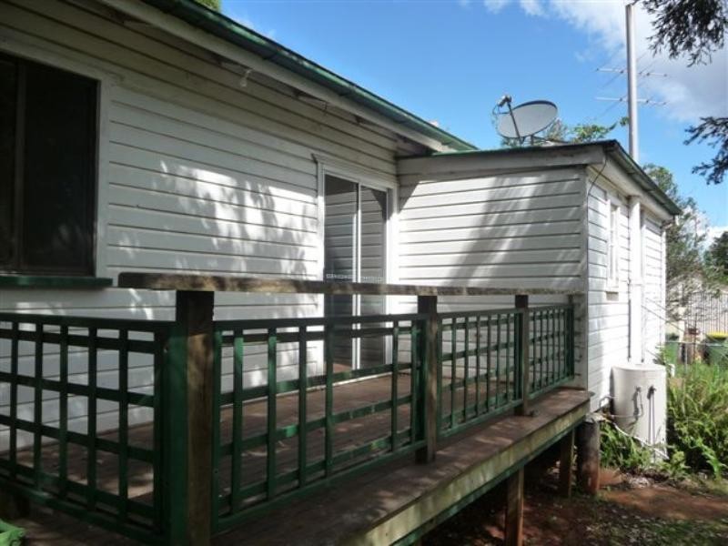 3 Waverley Street, North Toowoomba QLD 4350