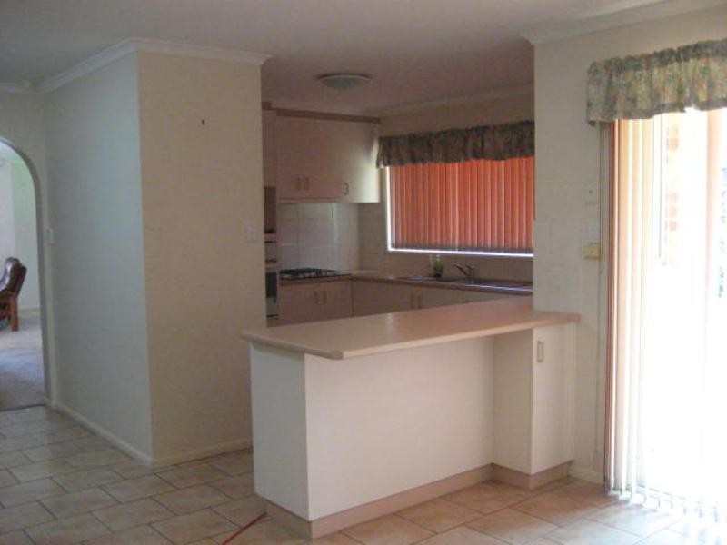 3 Petunia Close, Middle Ridge QLD 4350