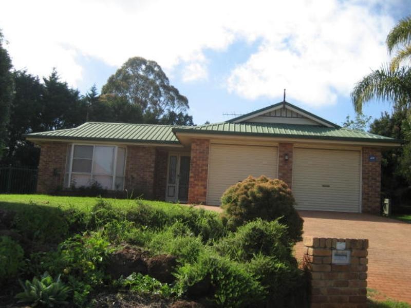 3 Petunia Close, Middle Ridge QLD 4350